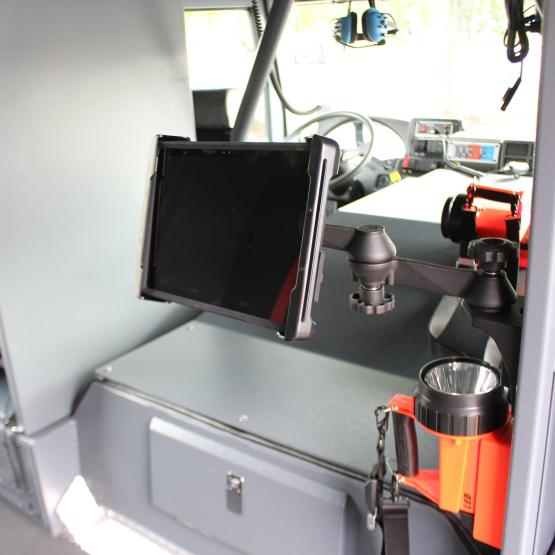 RAM Mounts RAM-109VS-5NBU podwójne ramię obrotowe o długości 12 cali (4)