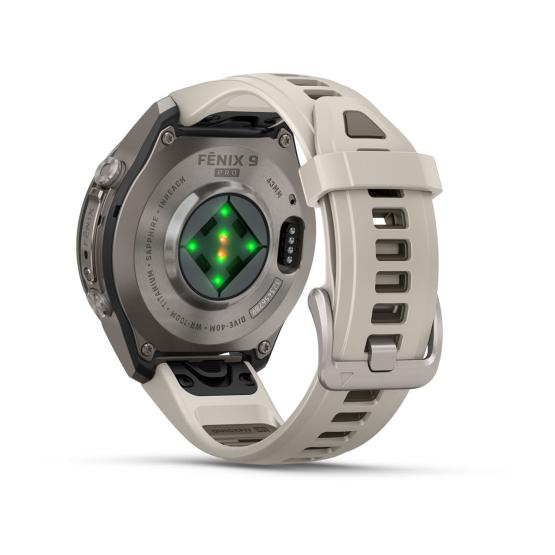 Garmin Fenix 9 Pro inReach - 43mm Tytanowy z silikonowym paskiem w kolorze Fog Gray / Dark Sandstone [010-04335-81] (12)